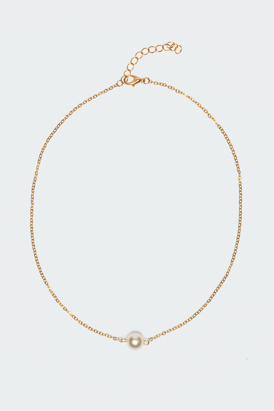 Center Stage Pearl Necklace