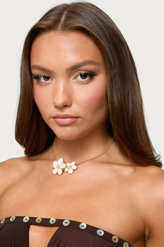 Double Flower Pendant Necklace